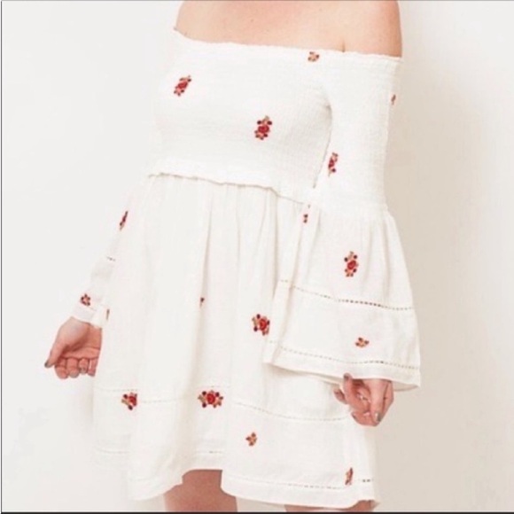 EMBROIDERED OFF THE SHOULDER FREE PEOPLE DRESS FLORAL Boho Pockets Vacation - Picture 15 of 16
